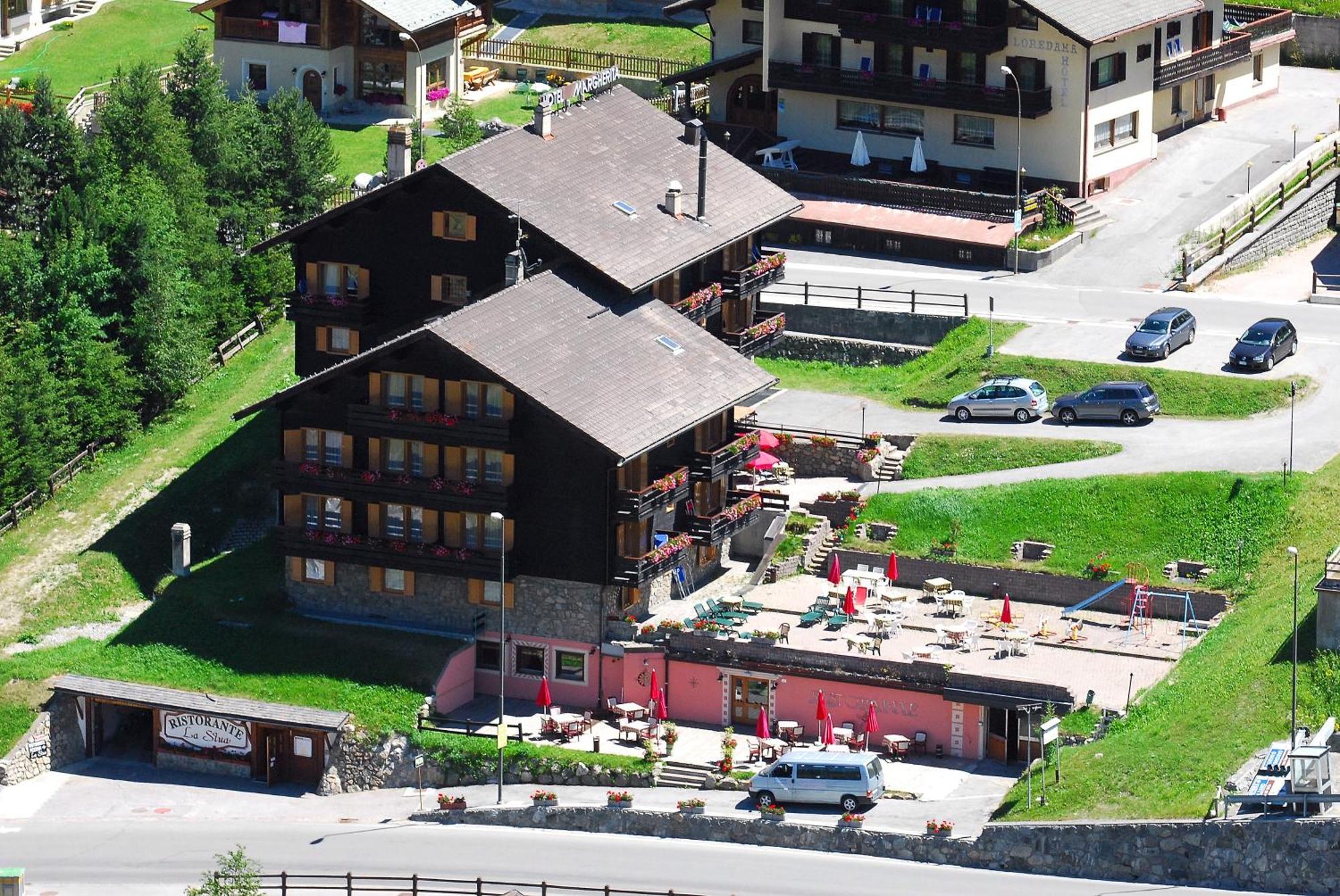 Hotel Margherita Livigno Exterior photo